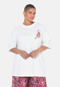 Studio Untold - OVERSIZED - T-Shirt print - off white Thumbnail-Bild 1