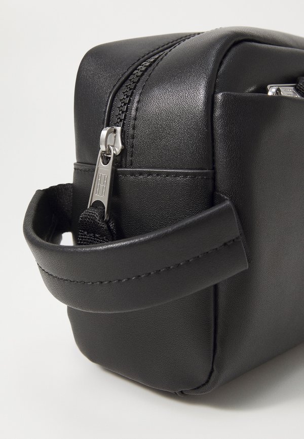 HERITAGE WASHBAG - Wash bag2