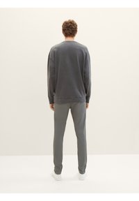 TOM TAILOR DENIM Chino kalhoty - grey