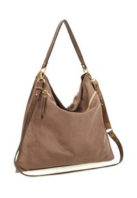 Borsa a spalla in pelle marrone con dettagli in zip dorati, tracolla regolabile e struttura morbida e rilassata su uno sfondo bianco.