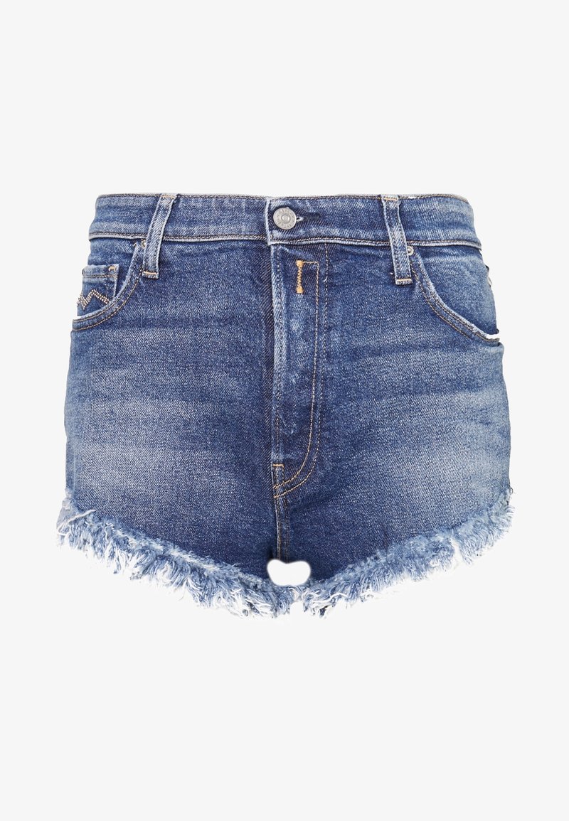 Denim-shortsit, joissa on haalistunut sininen väri, rispaantunut helma, viisi taskua ja klassinen napitus vyötäröllä.