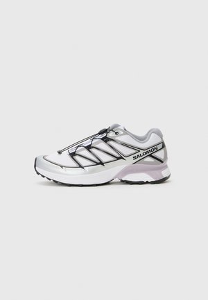 XT PATHWAY 2 UNISEX - Matalavartiset tennarit - white/silver-coloured/nirvana