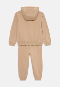 Nike Sportswear CLUB UNISEX SET - Träningsset - hemp