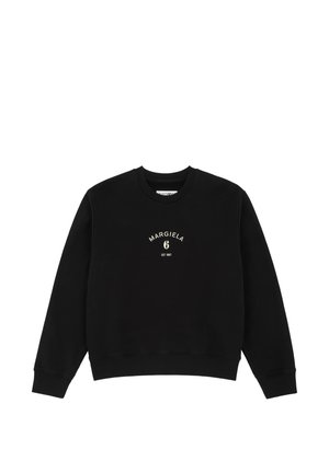 Felpa nera a maniche lunghe con collo rotondo con "MARGIELA 6 EST 1987" stampato in bianco al centro del petto.
