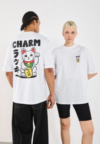 YOURTURN UNISEX - Marškinėliai su spaudiniu - bright white