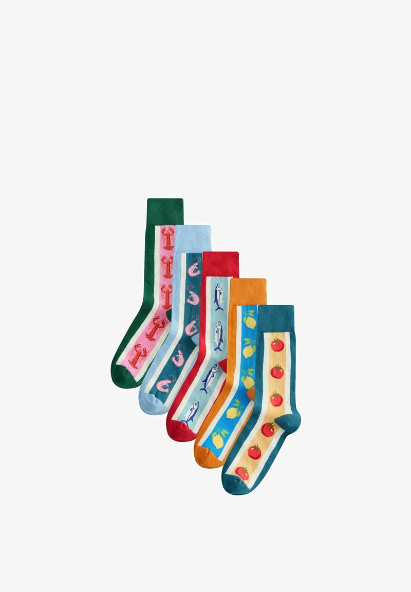 Sechs bunte Socken mit Mustern aus Meeresfrüchten und Obst: Hummer, Garnelen, Fische, Zitronen und Tomaten, nebeneinander angeordnet.