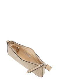 Borsetta rettangolare beige con motivo coccodrillo, con cerniera argentata, tasca interna con zip e etichetta in tessuto con marchio all'interno.