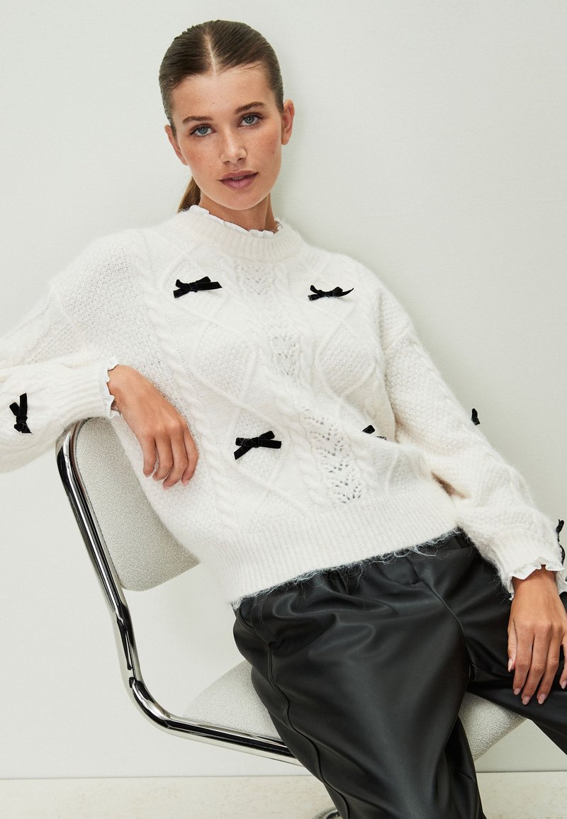 Haut Femme NEXT Maille à Pois Avec Nœud - Taille 6 - Noir - Neuf Avec Étiquettes