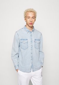 Levi's® RELAXED WESTERN - Camisa - blue icy
