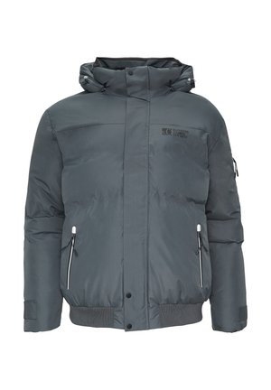 Graue Pufferjacke mit hohem Kragen, Frontreißverschluss, zwei seitlichen Taschen und elastischen Bündchen. Enthält schwarzes Logo auf der oberen linken Seite.