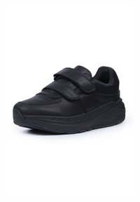 Svarta sneakers med en texturerad läderöverkant, dubbla kardborreband, tjock sula och rundad design för ökat stöd.