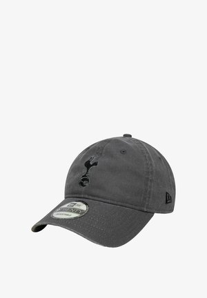 Grau Baumwoll-Baseballmütze mit gebogenem Schirm, mit einem gestickten Logo auf der Vorderseite, verstellbarem Hinterriemen und strukturiertem Stoff.