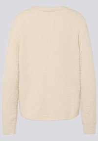 Cremefarbener Pullover aus weichem, strukturiertem Material mit langen Ärmeln und rundem Ausschnitt. Einfaches Design, ohne sichtbare Verschlüsse oder Muster.