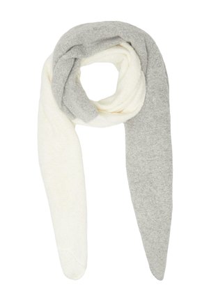 Zachte gebreide sjaal met twee kleuren, lichtgrijs en off-white, gerangschikt in een losse lus op een witte achtergrond.