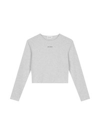 Lys grå langermet croppet topp laget av mykt materiale med rund hals og fronttekst "OH APRIL" i svart. Enkel design, uten mønstre.