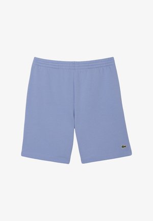 Lichtblauwe katoenen shorts met een elastische tailleband, met een klein groen logo-accent op de onderste zoom. Soepele textuur, knielengte ontwerp.
