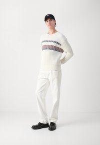 Tommy Hilfiger GLOBAL STRIPE - Jumper - ivory