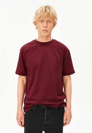 ARMEDANGELS, MAARKOS MID WEIGHT - Basic T-shirt - velvet red