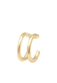 Boucle d'oreille en plaqué or avec un design lisse et tordu, comportant deux boucles connectées et une surface texturée. Marquée "375" à l'intérieur.
