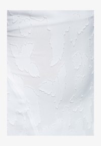 Sélectionné, white