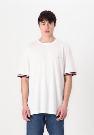 GLOBAL STRIPE CUFF TEE - Lihtne T-särk - white
