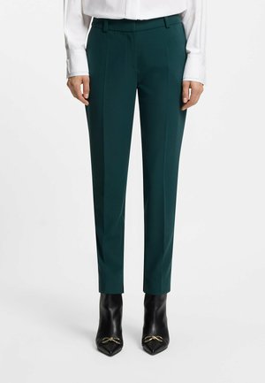 Chino - dark green six