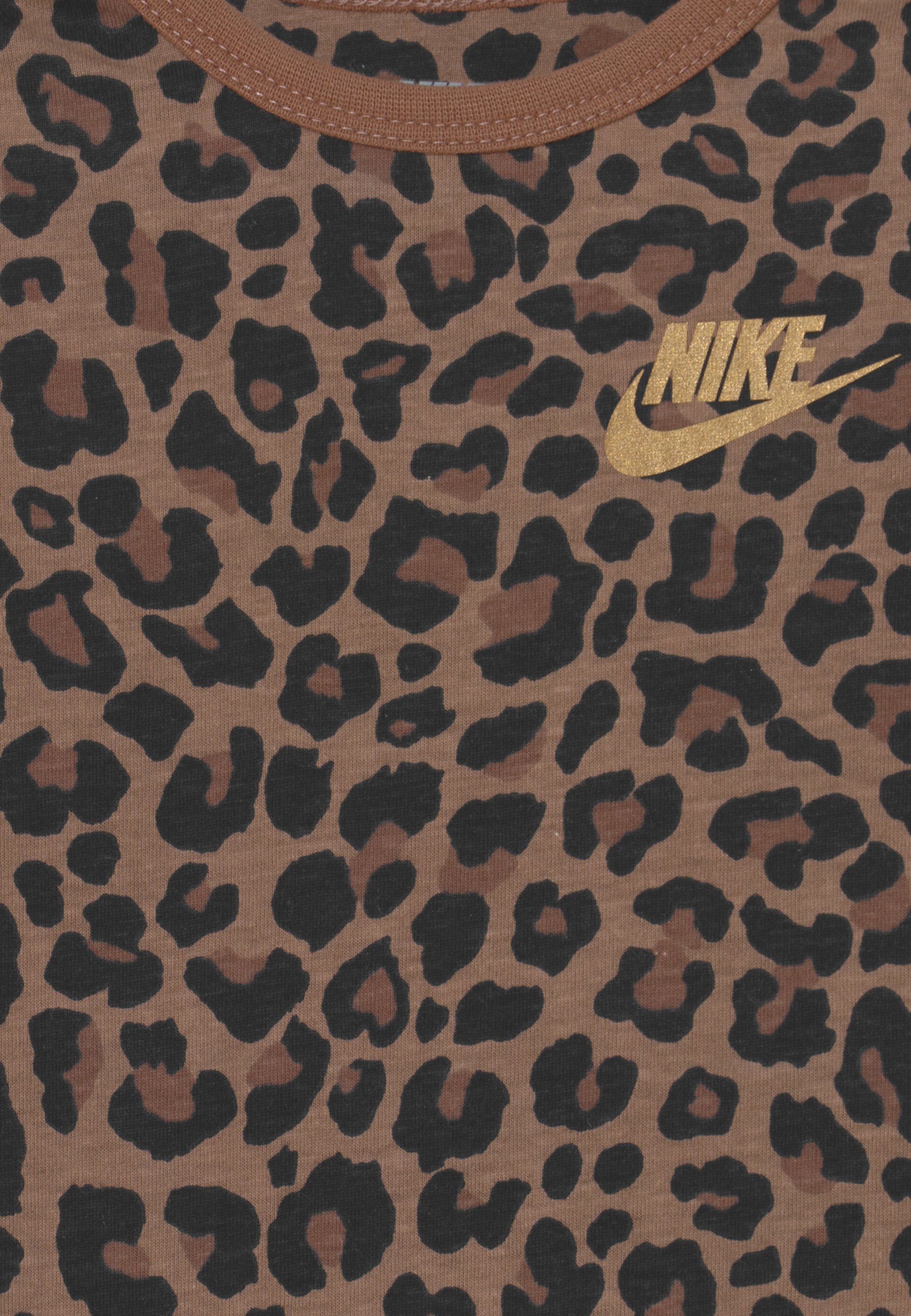 zalando nike leopard