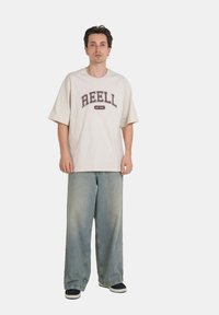 Reell GIANT - Jeans Relaxed Fit - dune