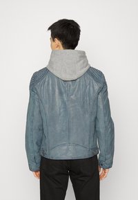 Gipsy by Mauritius BARLO - Casaco de couro - light blue