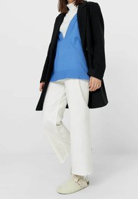 Stradivarius Sweter
