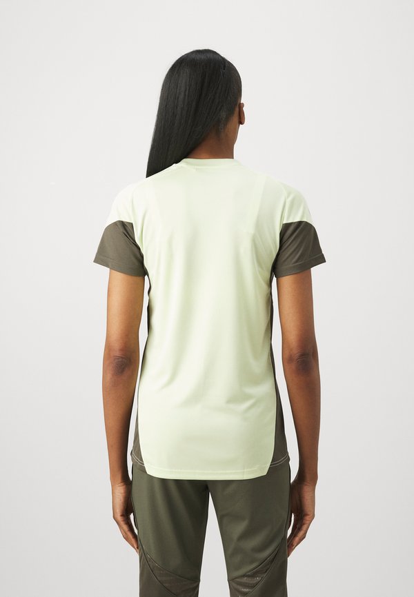 REAL MADRID - Club wear - almost lime2