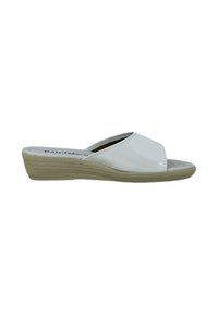 Sandali con zeppa in pelle verniciata bianca, caratterizzati da un design a fascia incrociata, suola beige testurizzata e soletta imbottita per il massimo comfort.