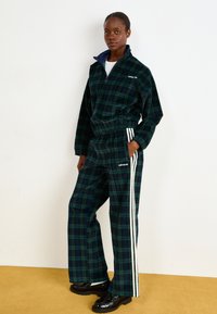 adidas Originals TARTAN - Donji dio pidžame - night indigo black shadow green