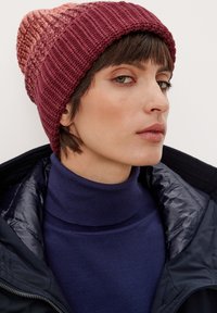 s.Oliver Bonnet - bordeaux knit