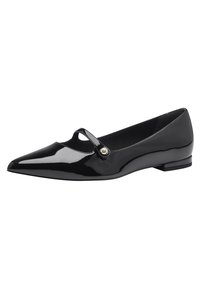 Bailarinas de charol negro con punta afilada y una correa decorativa. Presentan un pequeño acento dorado y un tacón bajo tipo bloque. Textura suave.