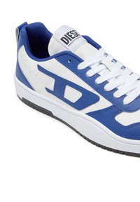 Diesel S-UKIYO V2 - Tenisice - white blue