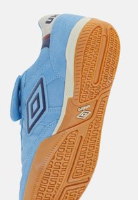 Umbro SPECIALI TR SUEDE UNISEX - Trainers - vista blue/dark navy/white sand