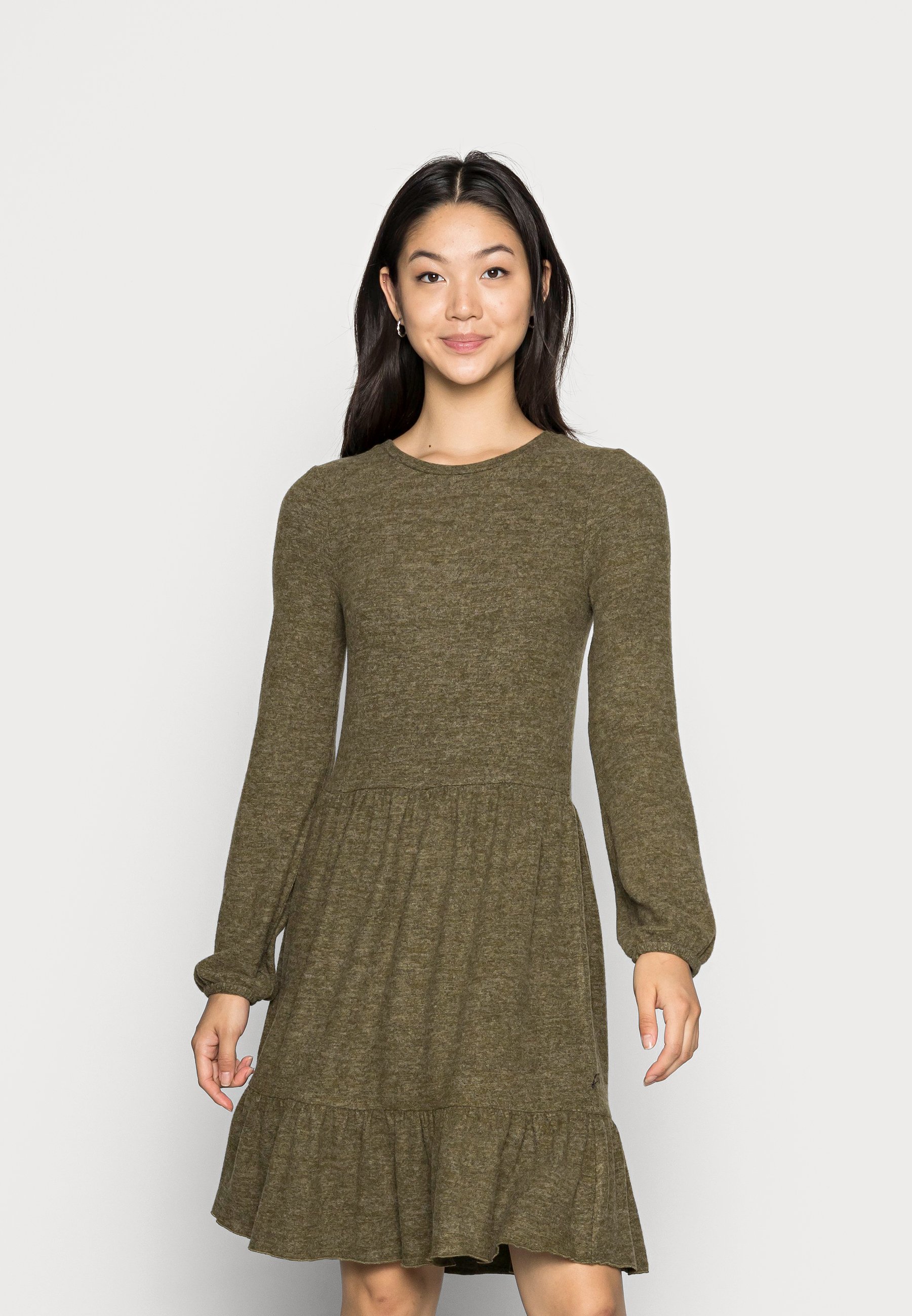Vero Moda VMTAMMY SHORT DRESS - Vestido de punto - dark olive melange/verde  oscuro - Zalando.es