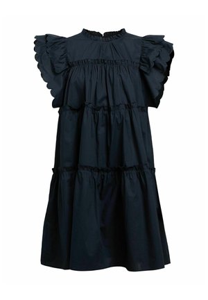 Abito di cotone nero con maniche corte a volant e design a strati. Presenta un collo scallop e una vita arricciata per una silhouette fluida.