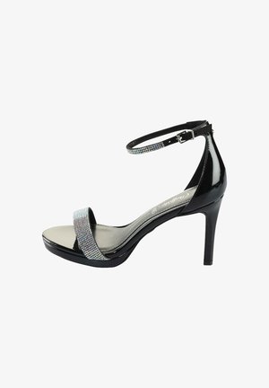 Sandalia de tacón alto de charol negro con parte superior metálica y tira adornada con strass, con una correa en el tobillo con hebilla.