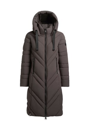 Abrigo largo negro acolchado con capucha, que presenta un patrón en forma de chevrón, dos bolsillos laterales con cremallera y tiras ajustables negras en la capucha.