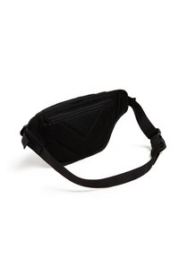 Borsa in vita nera realizzata in materiale a rete testurizzata, dotata di un compartimento con zip, cintura regolabile e dettagli decorativi geometrici.