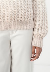 DRYKORN LARELYA - Strikkegenser - beige