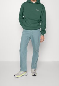 FADED Jersey con capucha - dark green