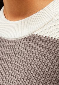 ARMEDANGELS Sweter