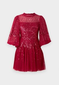 SCALLOP ROUND NECK MICRO MINI DRESS - Koktejlové šaty / šaty na párty - red