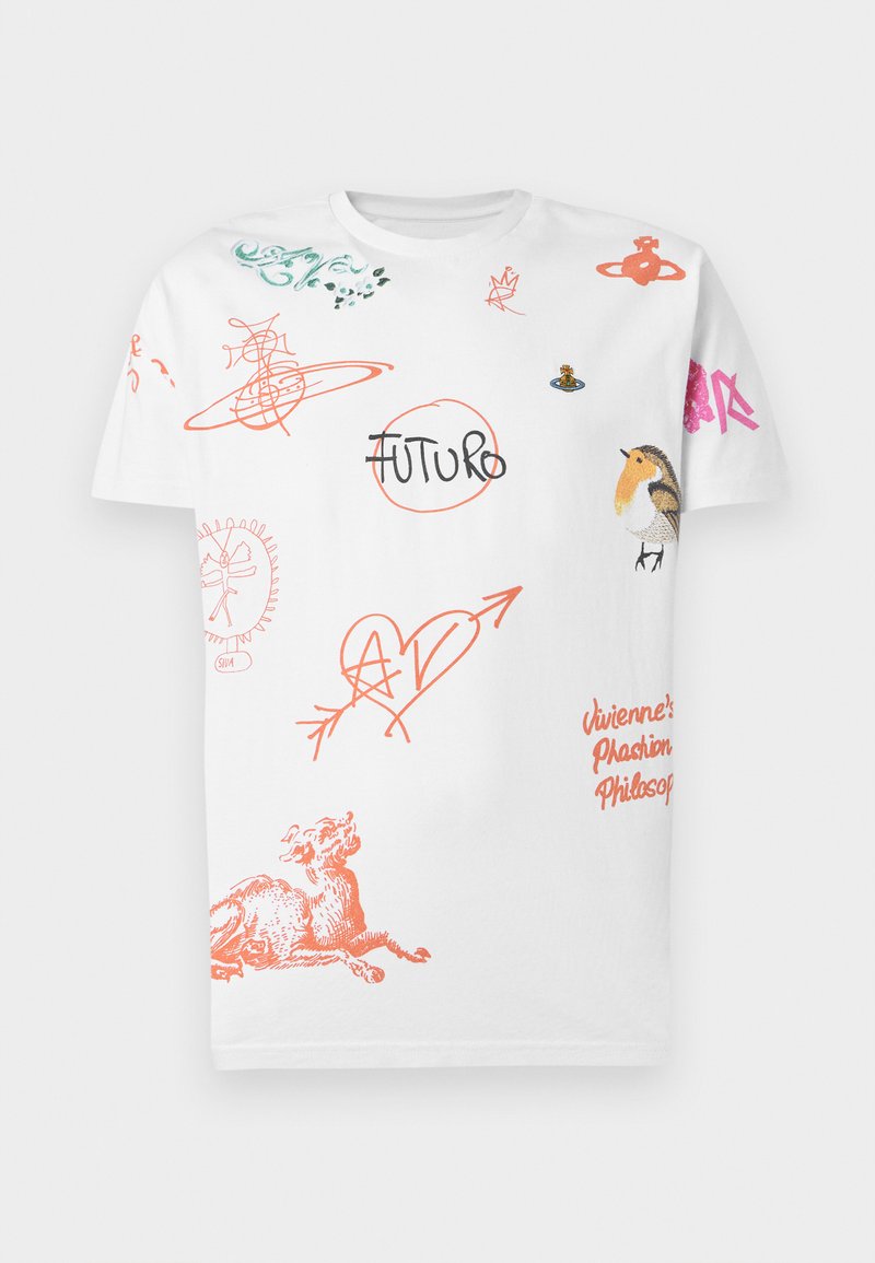 T-shirt blanche avec des doodles orange et rose, incluant un chien, un oiseau, un cœur avec une flèche, le mot "FUTURO," et du texte manuscrit sur le devant et les manches.