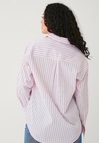 Ellos Collection MIT LANGEN ÄRMELN - Overhemdblouse - rosa