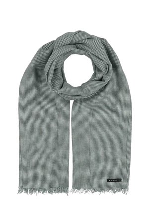 Klein kariertes Schal in Grau und Schwarz mit Fransen an den Rändern, zu einer Schlaufe gefaltet, mit einem kleinen schwarzen rechteckigen "bugatti"-Label.