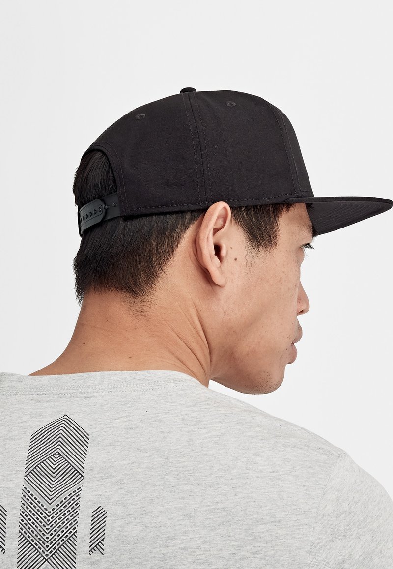Herren Taschen & Koffer | Mammut MASSONE Cap black/schwarz - EF57922 Herren Taschen & Koffer | Mammut MASSONE Cap black/schwarz - EF57922